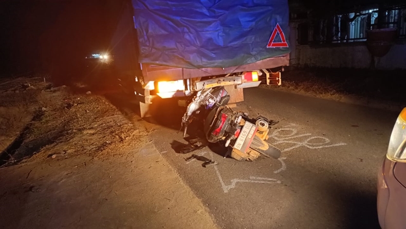 Tabrak Truk Mogok, Pengendara Motor di Bangka Barat Dilarikan ke Rumah Sakit