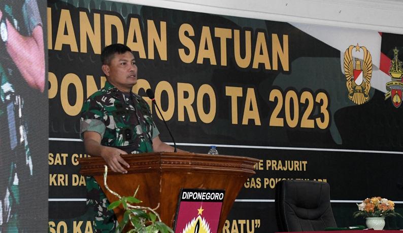Pangdam Diponegoro ke Prajurit dan Persit Yonif 406/CK: Jangan Mudah Termakan Berita Hoaks