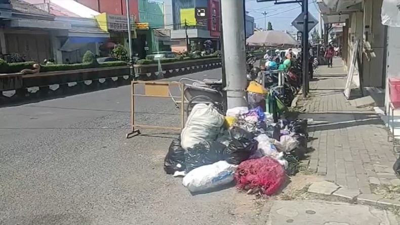 Tempat Pembuangan Akhir Diblokir Warga, Pemalang Darurat Sampah