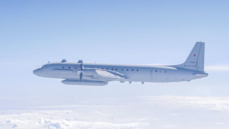 Jepang Kerahkan Jet Tempur Cegat Pesawat Mata-Mata Rusia
