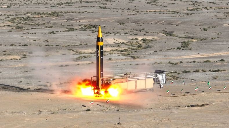 Iran Ungkap Rudal Balistik Baru Bisa Jangkau Target 2.000 Km, Begini Penampakannya