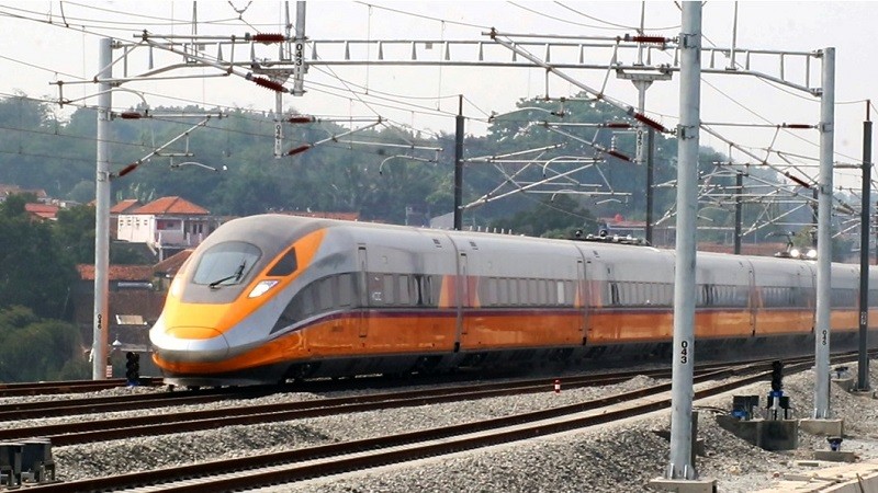 Pemerintah Bakal Gratiskan Kereta Cepat Jakarta-Bandung selama 90 Hari Pascaperesmian