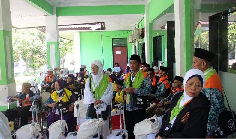 5 Calon Haji Embarkasi Solo Tak Bisa Berangkat ke Tanah Suci karena Sakit