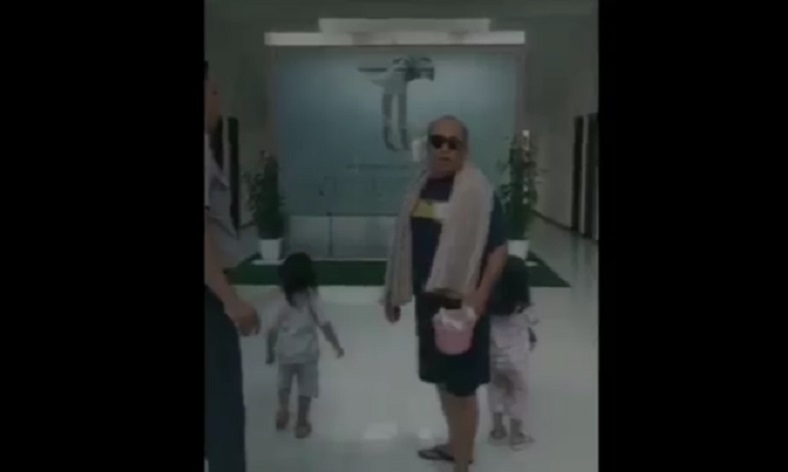 Viral Sekeluarga Mandi dan Cuci Baju di Kantor PDAM Malang gegara Kesal Air Pam Rumah Mati 