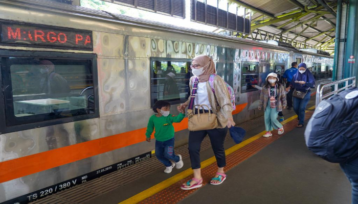 Penumpang Kereta Capai 593.130 Orang Selama Libur Panjang, Terbanyak Naik KA Ini