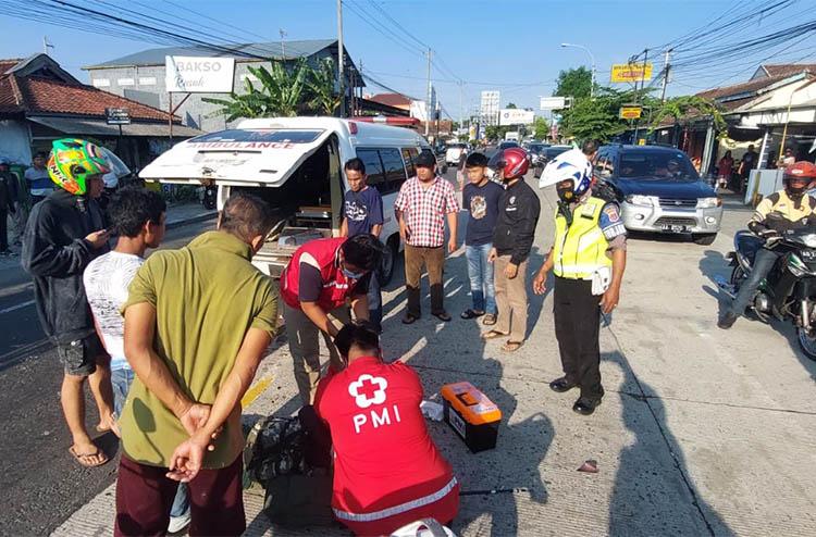 Kecelakaan di Kulonprogo, Pemotor Tewas Tabrak Bus Berhenti di Traffic Light