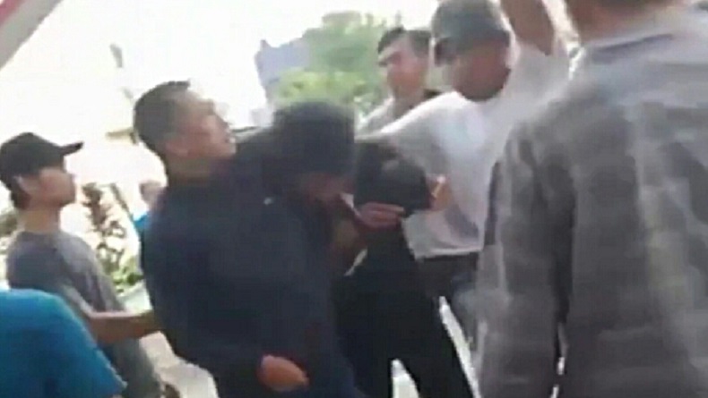 Tepergok Curi Motor, Pedagang Cuanki Nyaris Dihakimi Warga Bandung