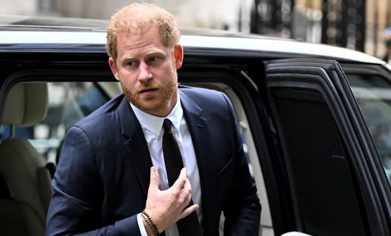 Pangeran Harry Hadiri Sidang Gugat Media Inggris: Mereka Hancurkan Masa Remaja Saya!