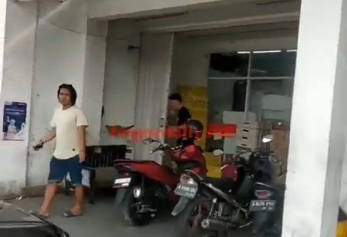 Viral Juru Parkir Ngamuk Tak Terima Diberi Uang Rp400 Perak Berakhir Damai
