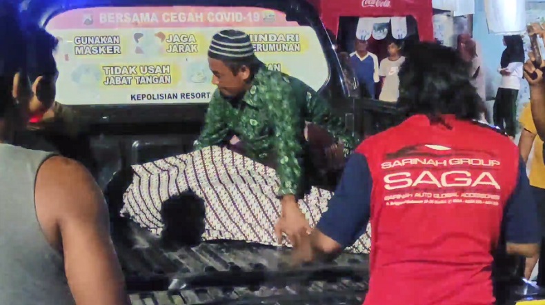 Kakek Tewas Diduga Serangan Jantung saat Kemudikan Truk di Kediri, Sempat Tabrak Warung