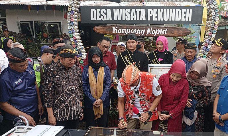  Menparekraf : Desa Wisata Pekunden Banyumas Punya Banyak Startup Potensial untuk Dikembangkan
