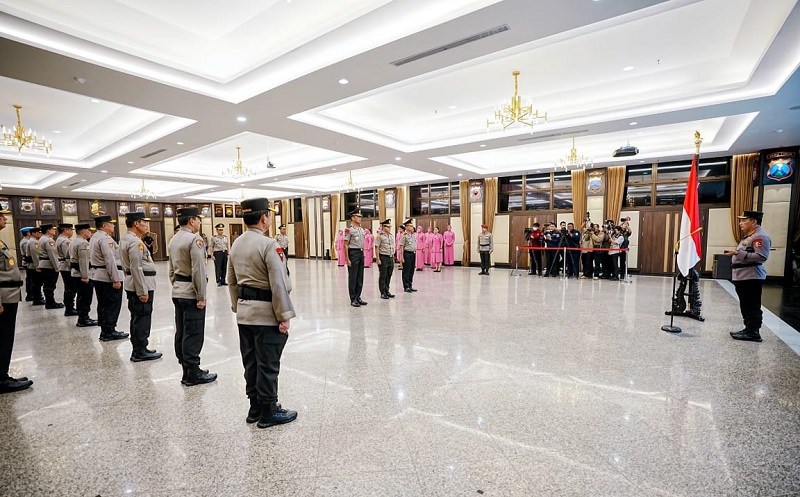 Kapolri Naikkan Pangkat Sejumlah Perwira Tinggi, Ini Daftar Lengkapnya