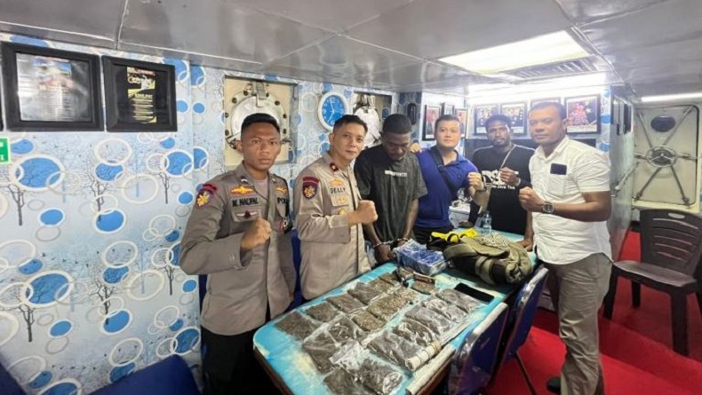 Pemandu Wisata di Papua Barat Ditangkap Polisi, Bawa 21 Paket Ganja