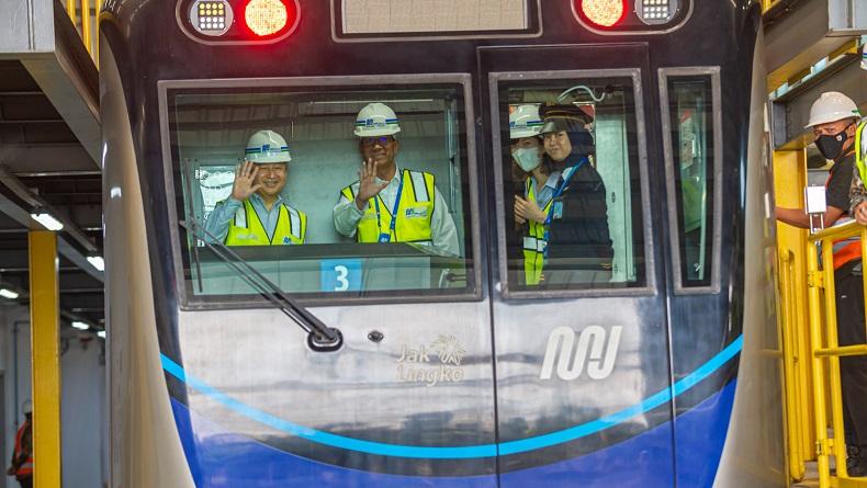 Kaisar Naruhito Sambangi Depo MRT Lebak Bulus, Terkesan Hasil Kerja Kolaborasi Jepang-RI