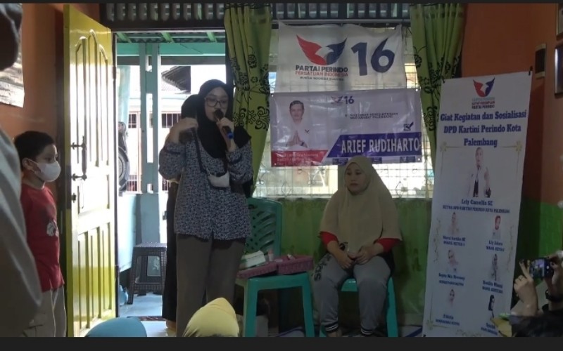 Kolaborasi RPA Sumsel dan Kartini Perindo Palembang Buka Kelas Make Up