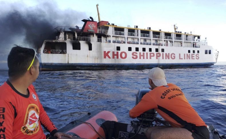 Kapal Feri Angkut 120 Orang Terbakar di Filipina