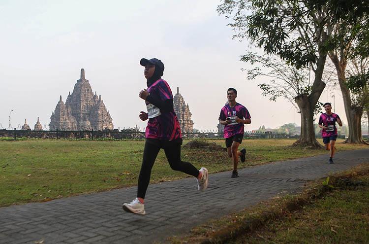 8.000 Pelari Bergembira Bersama di Ajang Mandiri Jogja Marathon 2023