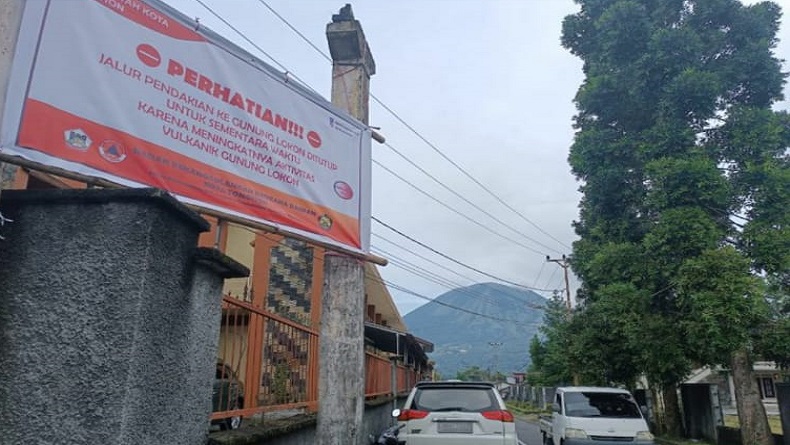 Waspada Erupsi, Jalur Pendakian Gunung Lokon Ditutup Sementara