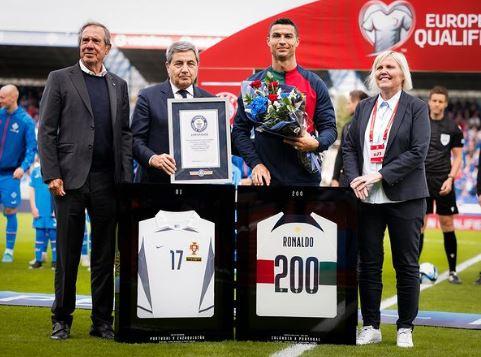 Cristiano Ronaldo Cetak Gol di Laga Ke-200 dengan Timnas Portugal: Tidak Terlupakan!