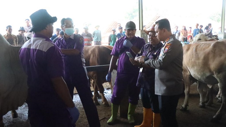 Jelang Idul Adha, Polres Jepara Turut Pantau Kesehatan Hewan Kurban