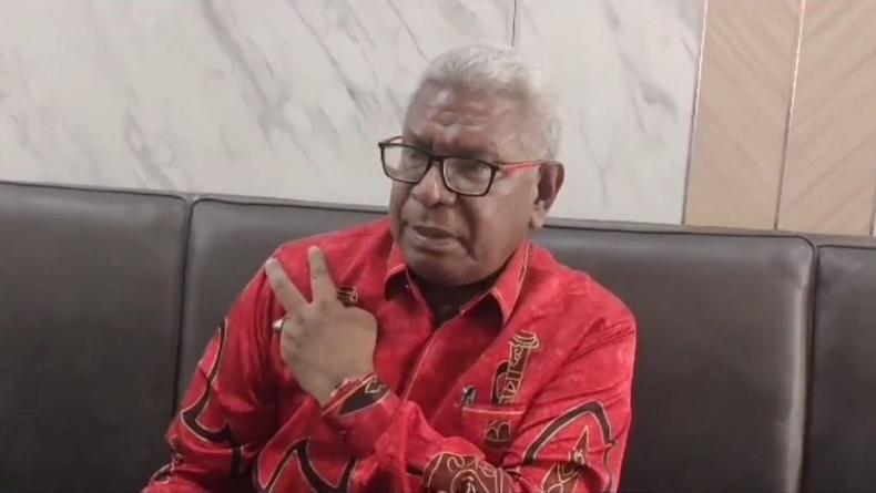 Respons Keras Pelantikan Pj Bupati Mimika, Johannes Rettob: Saya Harus Lawan yang Salah