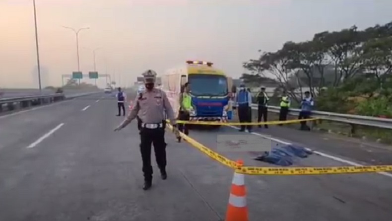 Sidoarjo Gempar, Mayat Pria Diduga Korban Pembunuhan Tergeletak di Tol Surabaya-Mojokerto
