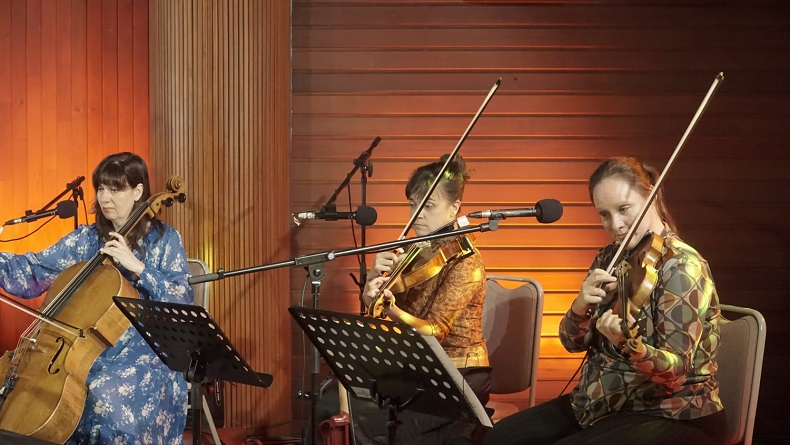 Bawakan Lagu Bengawan Solo, Odelion Orchestra Bius Penonton di UKSW