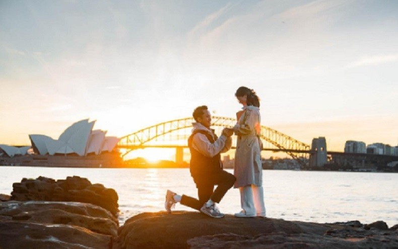 Momen Anthony Ginting Lamar Kekasih Mitzi Abigail: She Said YES!