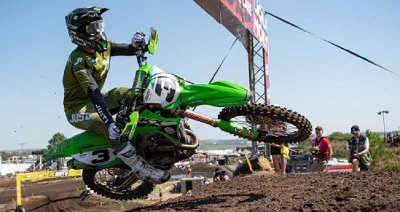 Hasil Race 2 MNC MXGP Indonesia 2023: Romain Febvre Juara, Gantian Asapi Jorge Prado
