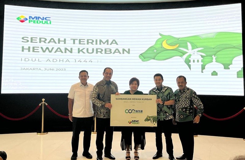 Century Commodities Solution Bersama MNC Peduli Donasi Hewan Kurban  