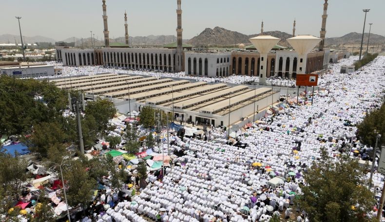 Menag Minta PPIH Rumuskan Skema Bantu Jemaah Haji Lansia Badal Lontar Jumrah
