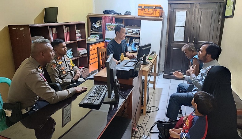Viral Pria di Bogor Adang Truk Material, Begini Penjelasan Polisi