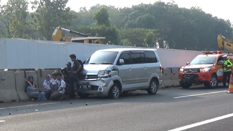 Kronologi Tabrakan Beruntun di Km 76 Tol Cipali, Sopir Gran Max Diduga Ngantuk