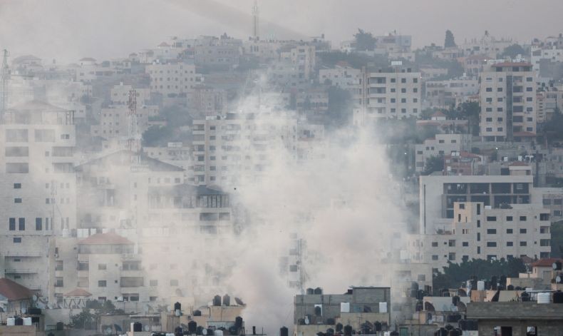 Pertempuran Sengit Pecah di Tepi Barat, Israel Gunakan Drone Dilawan Pejuang Palestina