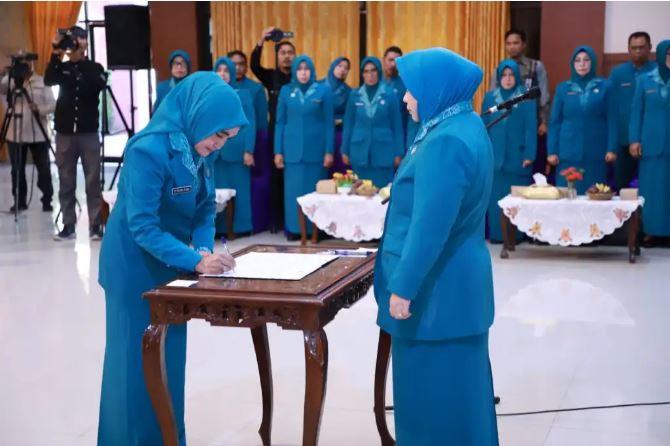 Gusti Elvira Riana Dewi Sari Resmi Dilantik Jadi Pj Ketua TP-PKK HSU