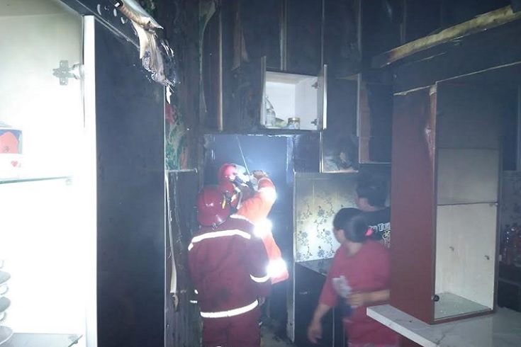 Kebakaran Hanguskan Rumah di Bekasi akibat Korsleting Listrik