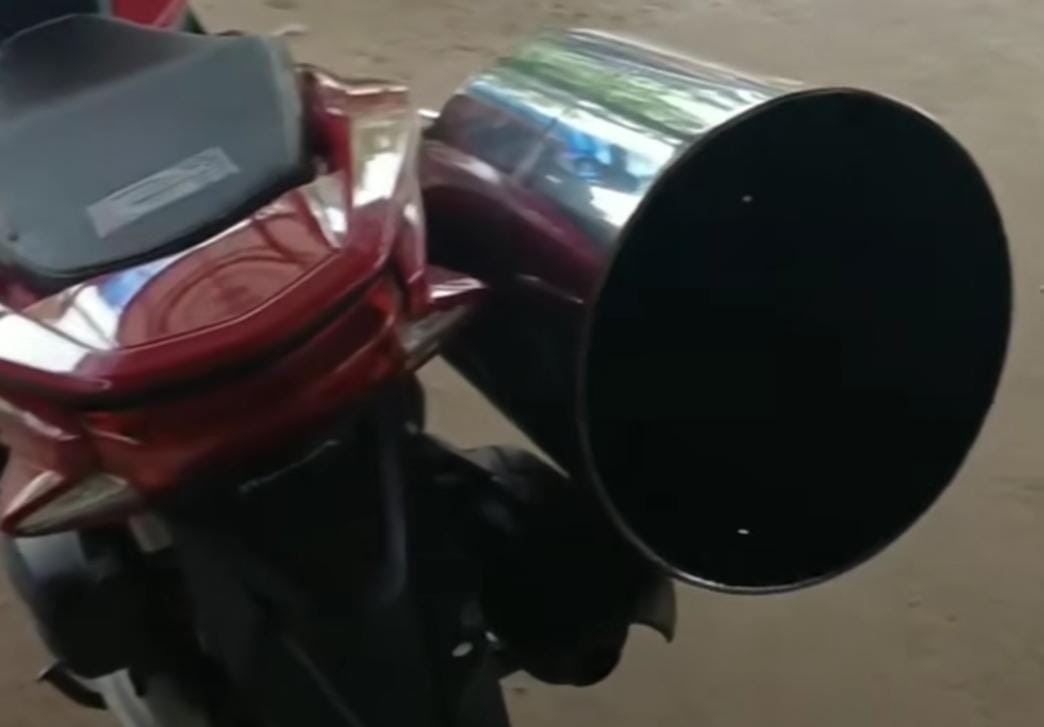 Di Luar Nalar, Viral Knalpot Honda PCX Segede Drum