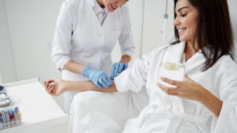 Apa Pantangan Setelah Infus Whitening? Makan Pedas Salah Satunya 