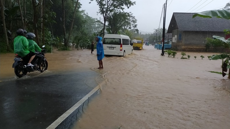Banjir Malang Meluas, Puluhan Rumah di 3 Kecamatan Terdampak