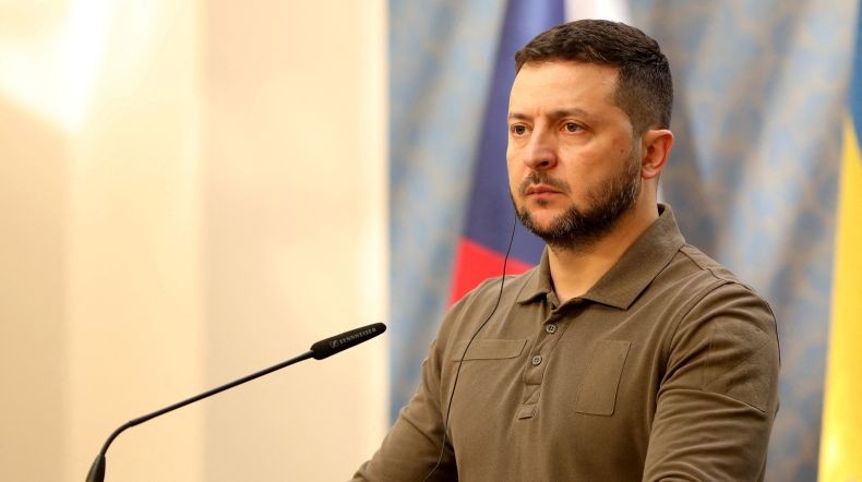 Zelensky Minta Senjata Jarak Jauh ke AS, Mau Serang Wilayah Rusia?