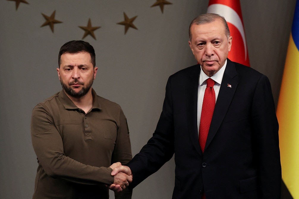 Erdogan Sebut Ukraina Layak Jadi Anggota NATO, Apa Kata Putin?