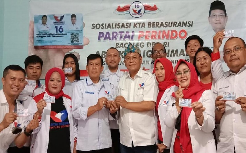 Bacaleg Partai Perindo di Bandung Dapat KTA Berasuransi, Antusias Sosialisasi Bersama Abdul Khaliq