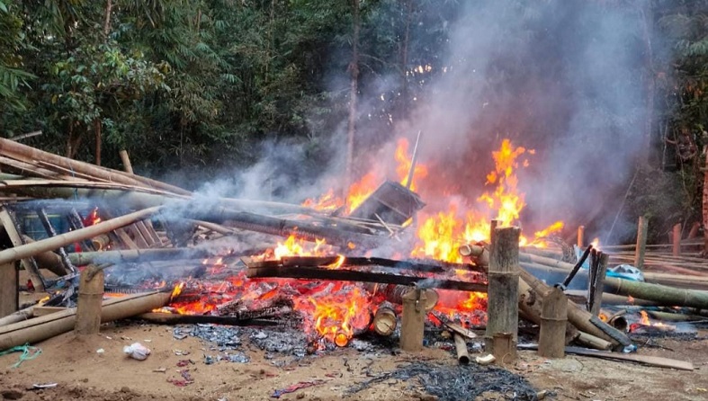 Arena Judi Sabung Ayam di Malang Digerebek, Pelaku Lari Terbirit-birit