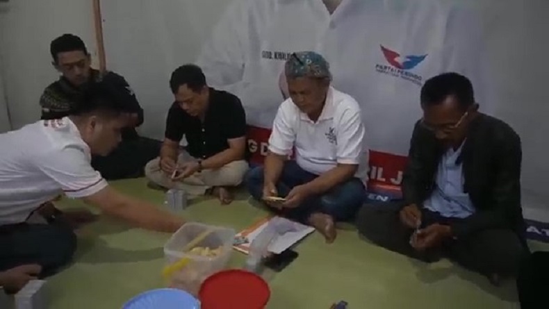 Bacaleg Partai Perindo Distribusikan KTA Berasuransi di KBB, Kartu Langsung Diaktifkan