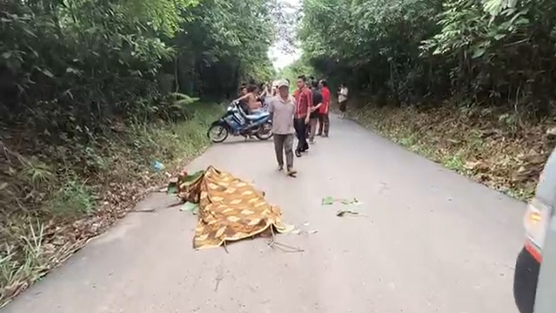 Pria di PALI Tewas Dibacok, Leher Hampir Putus Tergeletak di Pinggir Jalan