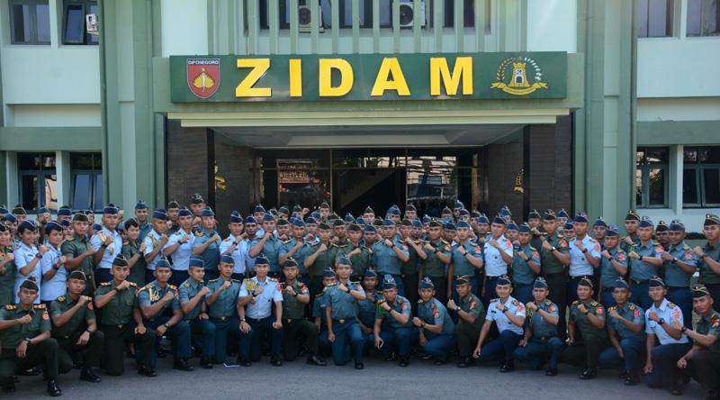 350 Siswa Sepa PK TNI Digembleng Latihan Tri Matra Eka Bhakti di Makodam Diponegoro 