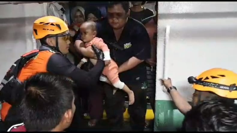 Kapal Sakura Express Kandas di Perairan Pangkalpinang, 151 Penumpang Selamat