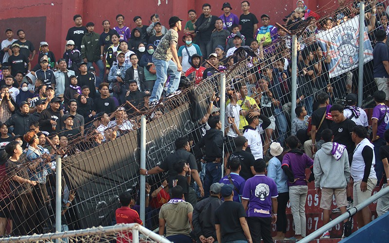 Hasil Sidang Komdis PSSI: Persik dan Arema FC Kena Sanksi Imbas Kerusuhan Suporter