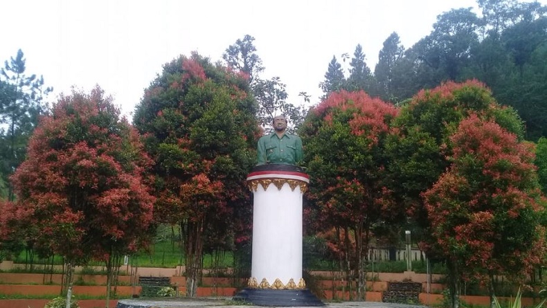 Monumen Gatot Subroto Berdiri Gagah di Pemalang, Pahlawan Nasional dari Jateng