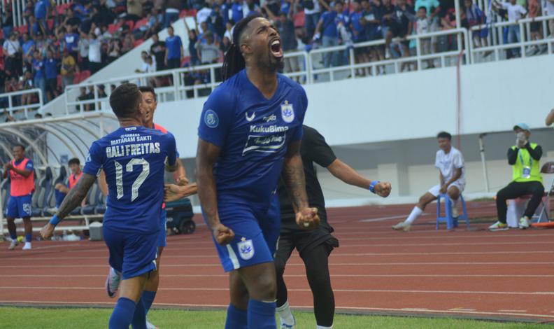  PSIS Bungkam Persebaya 2-0, Carlos Fortes Cetak Brace